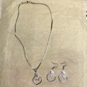 Buck and doe Heart Necklace and Earrings Set